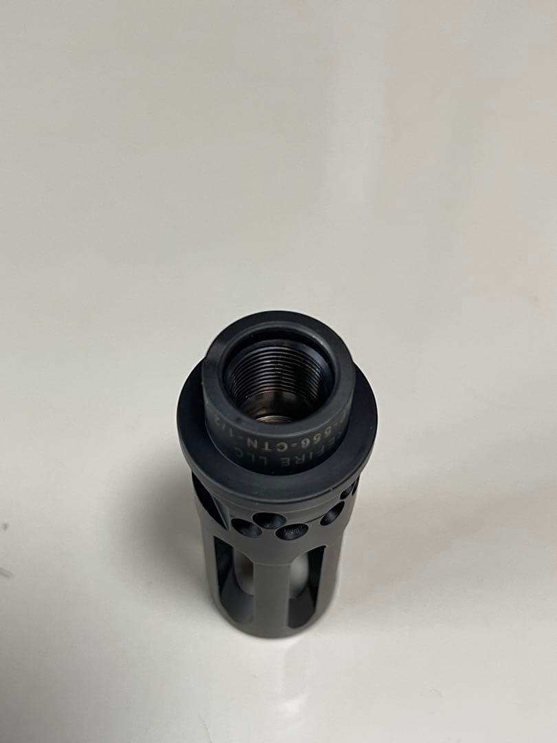 希少　実物 SUREFIRE WARCOMP 556 CTN フラッシュハイダー