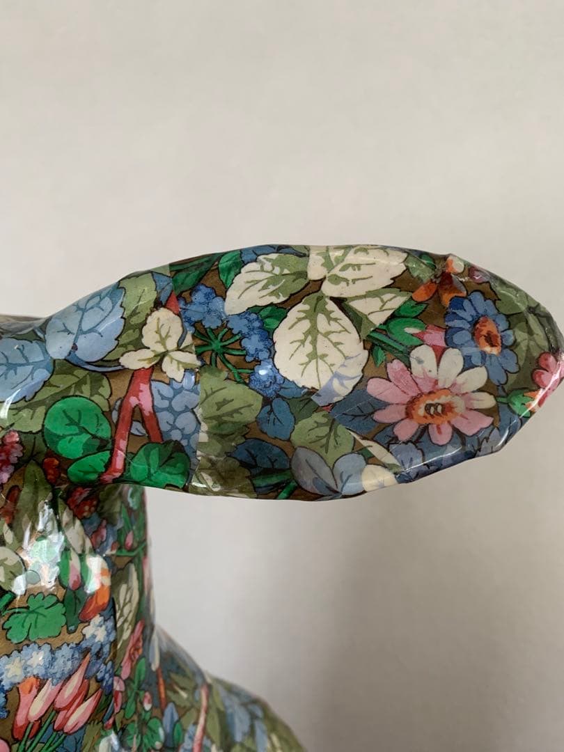 ポーセリン製　うさぎ　フィギュリン　大