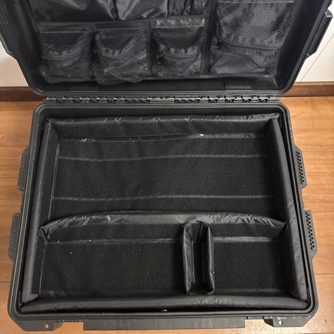 米軍放出品　PELICAN STORM CASE IM2750 ペリカンケース②