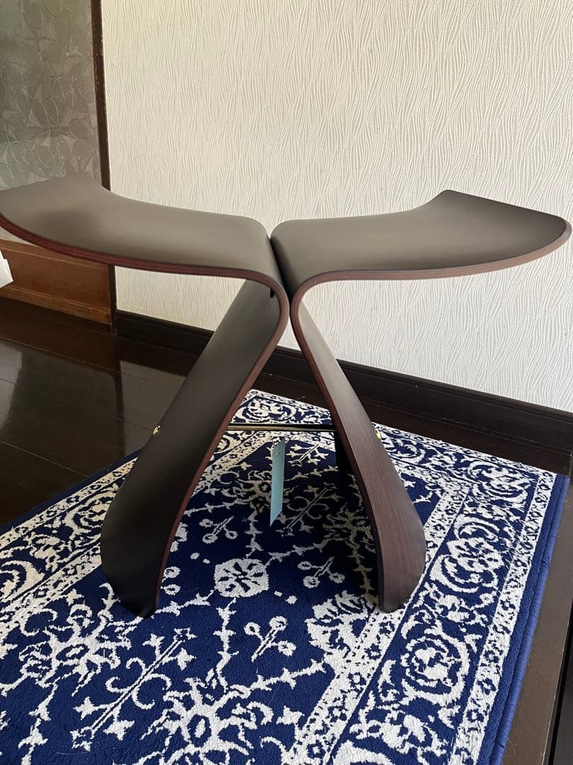 天童木工　バタフライスツール