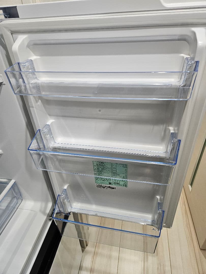 【送料込み・美品】冷蔵庫 HISENSE HR-D16F WHITE