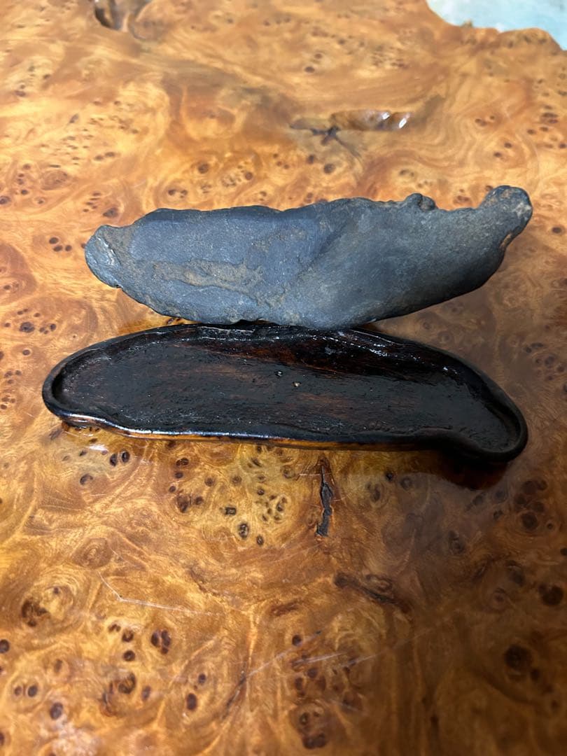 豊似石、ゴジラ、山型