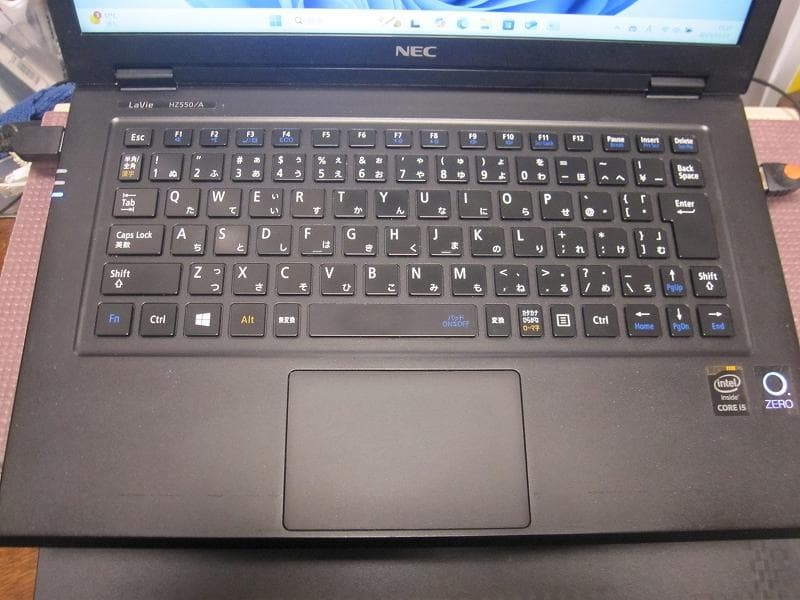 NEC PC-HZ550/AAB TFT 13型i5 SSDで速いです