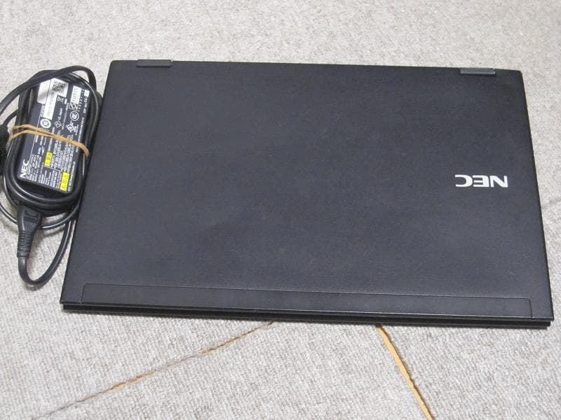 NEC PC-HZ550/AAB TFT 13型i5 SSDで速いです