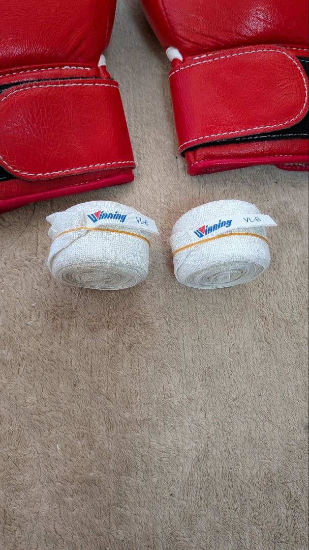 に*こ様 美品 WINNINGボクシンググローブ レッド10oz