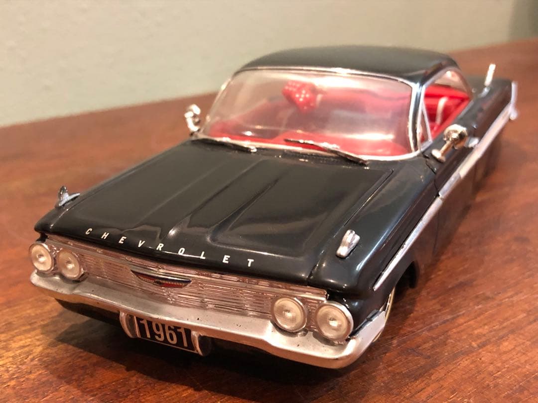 1961 シボレー インパラ JADA TOYsミニカー