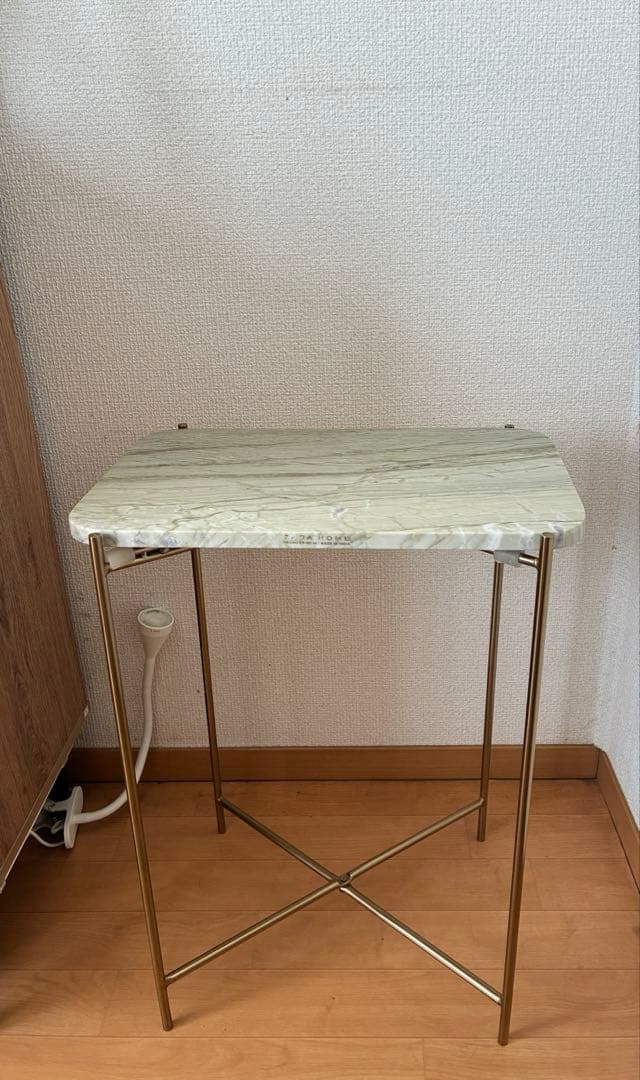 ZARA  サイドテーブル