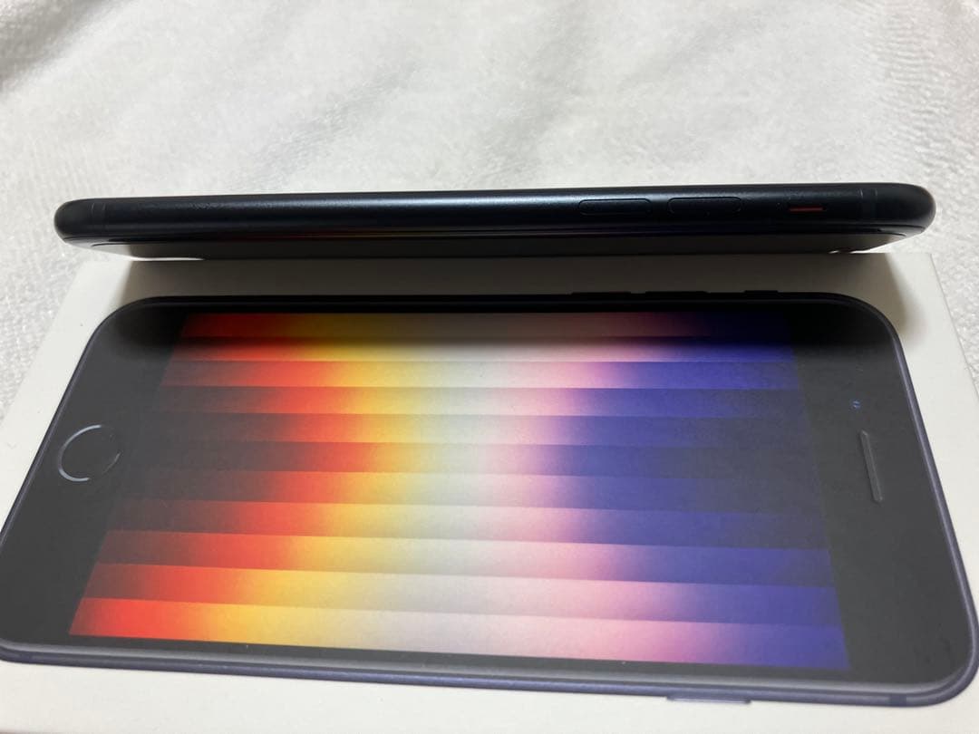 iPhone SE 第3世代 64GB ミッドナイト　バッテリー最大容量95%