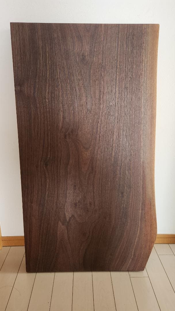 ウォールナット　一枚　「片耳付き」