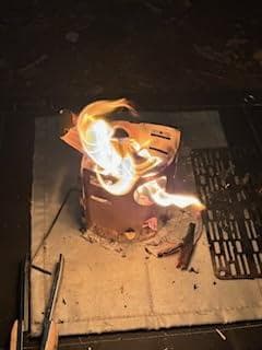 焚火台 焚き火台 コンパクト ウッドストーブ 軽量 キャンプ 焚き火 炊き火台a