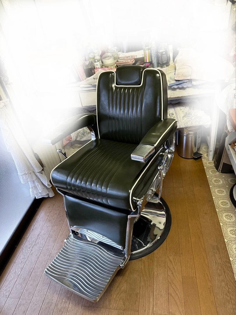 理容椅子　バーバーチェア