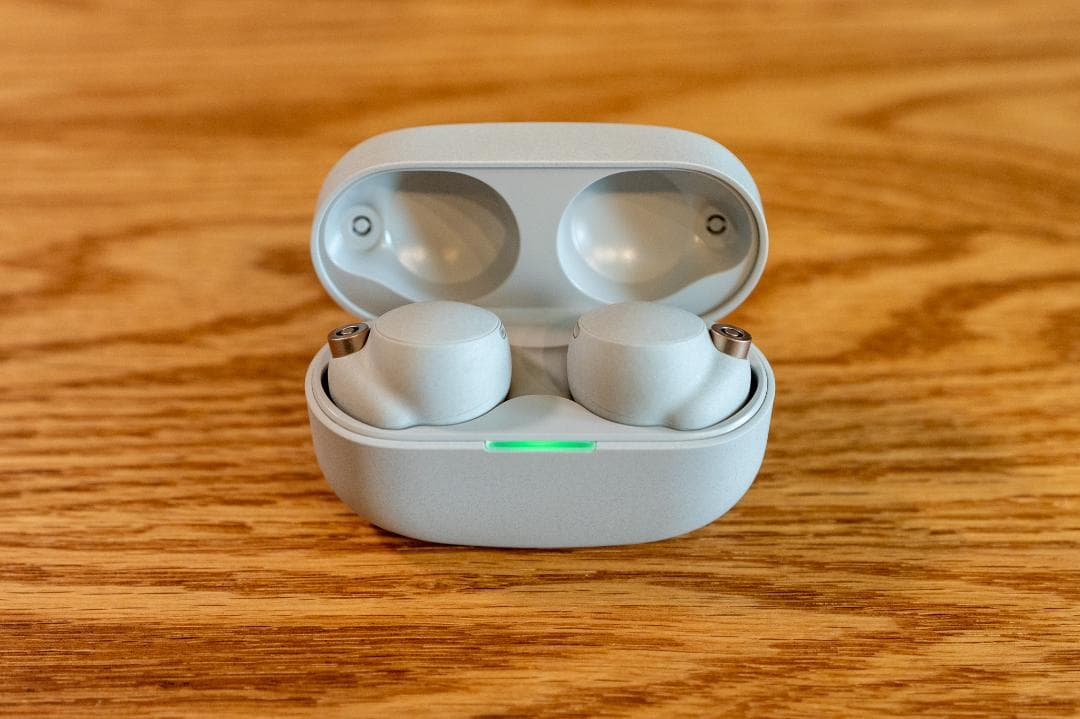 WF-1000XM4 プラチナシルバー 【イヤーピース M or L のみ】