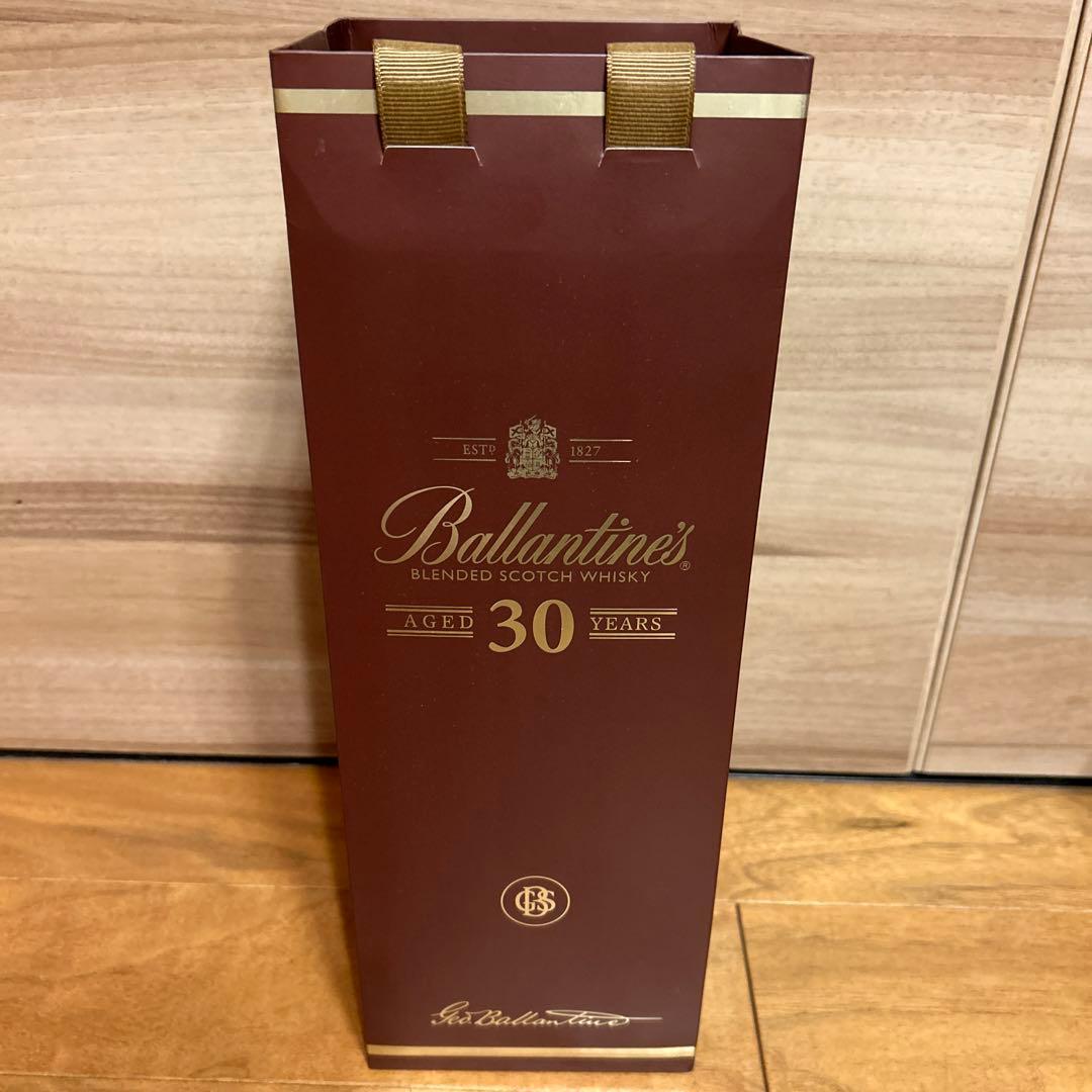 【新品未開封】バランタイン 30年 700ml 木箱入り