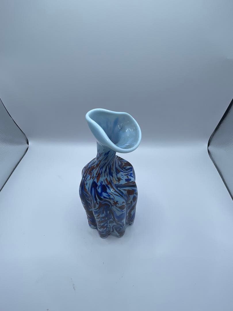 青と白のマーブル模様 花瓶