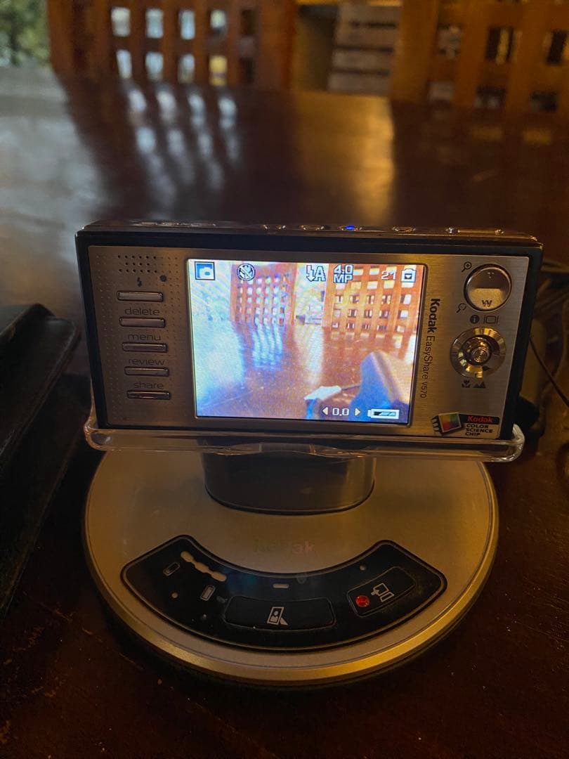 Kodak Dual Lens デジタルカメラ　V570