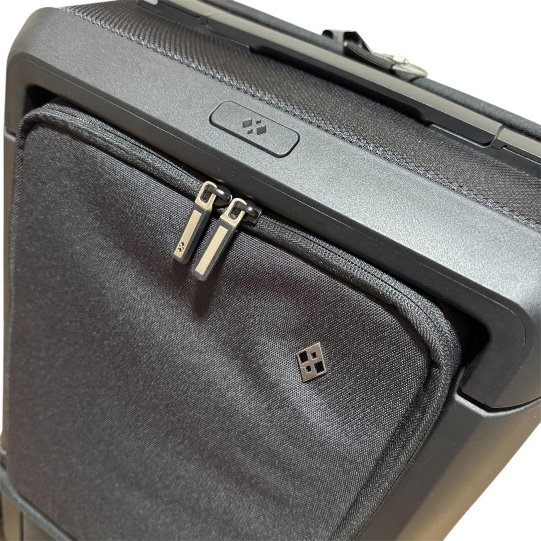 多機能スーツケースKABUTO サイズ変更可能！レインカバー付