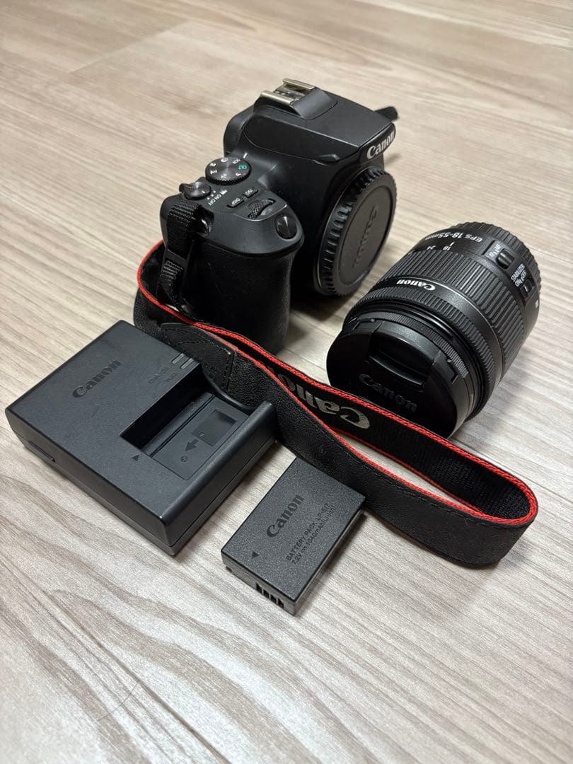 Canon EOS Kiss10 デジタル一眼レフカメラ 本体とレンズ付き