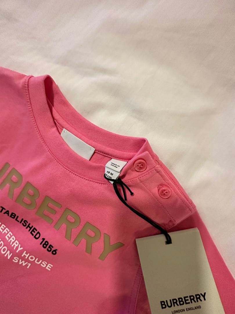 yk88Burberry バーバリーチルドレン　女の子Tシャツ　86cm