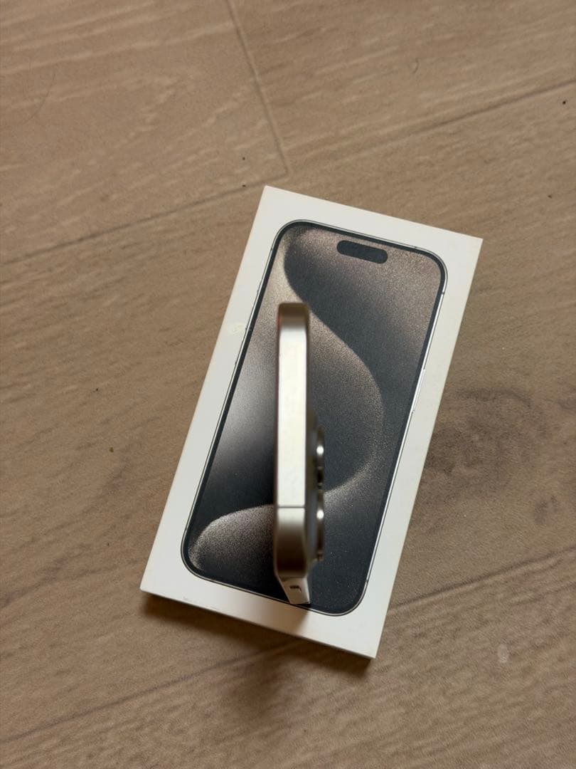 即日発送iPhone 15Pro 256GB ナチュラルチタニウム箱、付属品あり