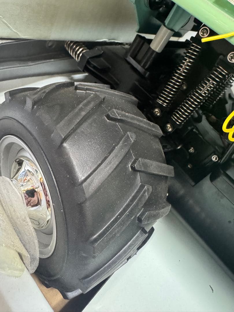 ホビーラジコン TOYOTA LAND CRUISER FJ40V 1/8 RC