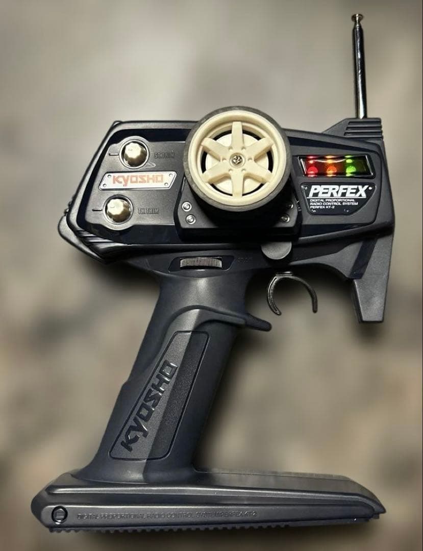 京商　ミニッツ アウディ TT クーペ ラジコン ミニッツレーサー