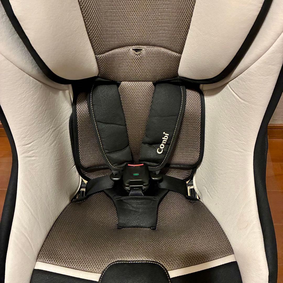 【極美品】コンビ マルゴットS トリノグレー チャイルドシート　シートベルト固定