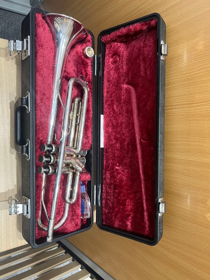 トランペット　YAMAHA YTR1335 シルバー　銀