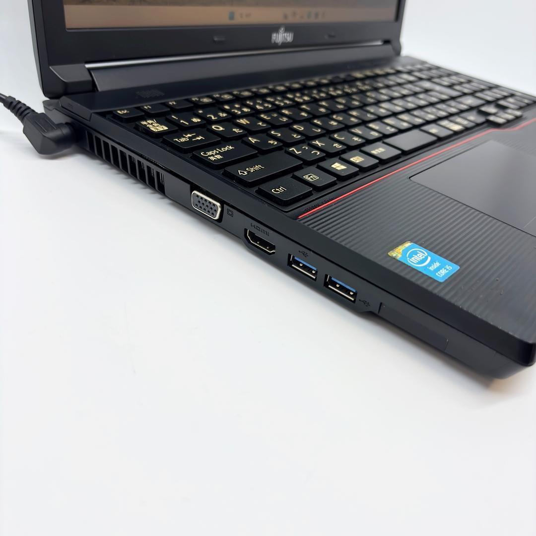 富士通 ノートパソコン Corei5 SSD オフィス付き Win11 D15