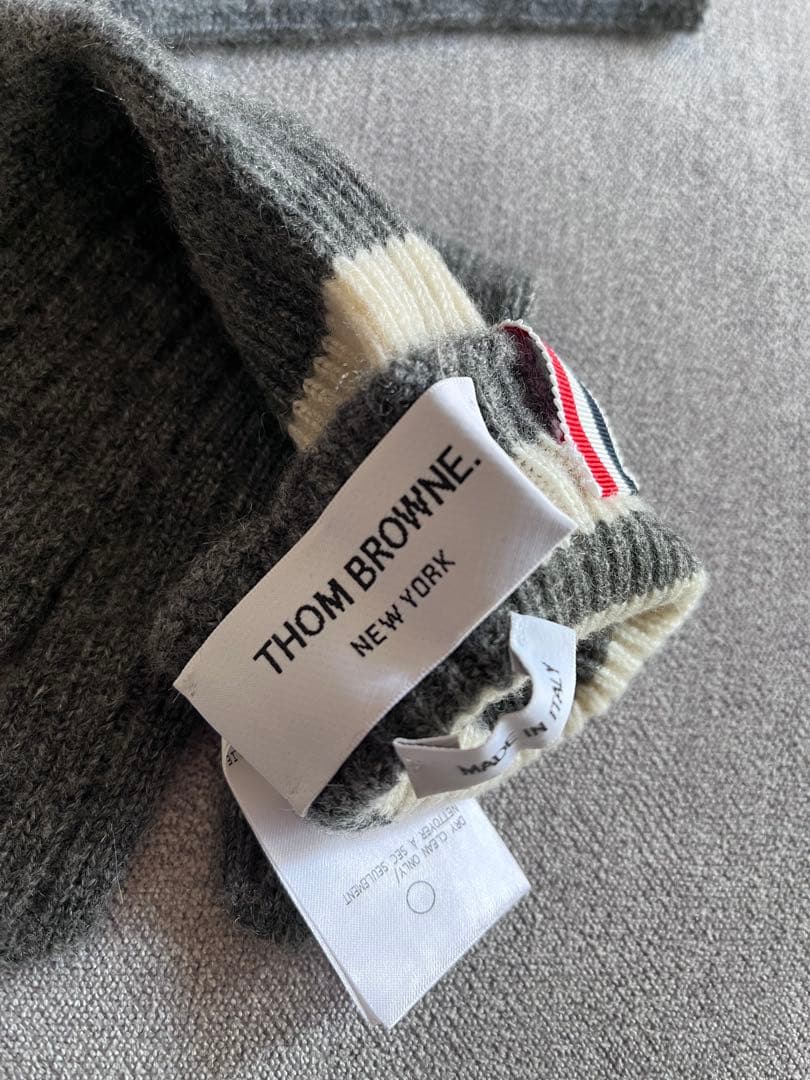 トムブラウン 手袋