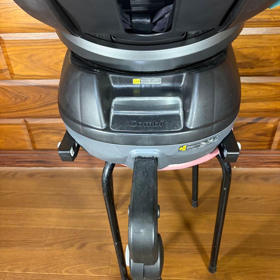 超美品 コンビ　クルムーヴ スマート ISOFIX JN-570 ネイビー