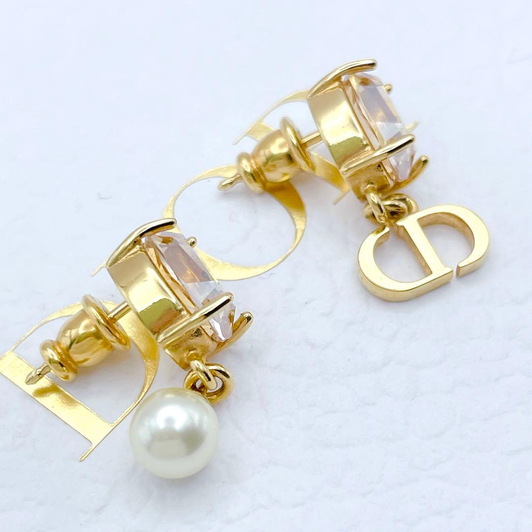 Christian Dior ピアス　CD NAVYストーン　パール　ゴールド