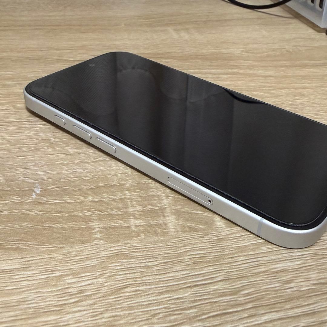 【使用期間４か月！】iPhone16 128GB ホワイト