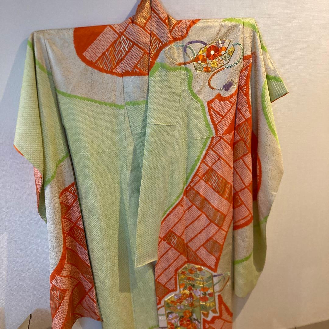 振袖　正絹　絞り　刺繍　成人式　卒業式　 お呼ばれ お稽古　レトロ　リメイク