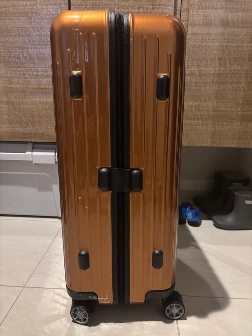 最終値下げ【リモア】サルサエアー 63L インカゴールド4輪