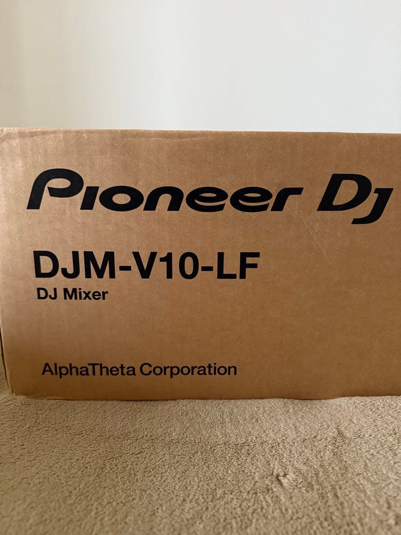 ZEZOです。Pioneer DJ DJM-V10-LF