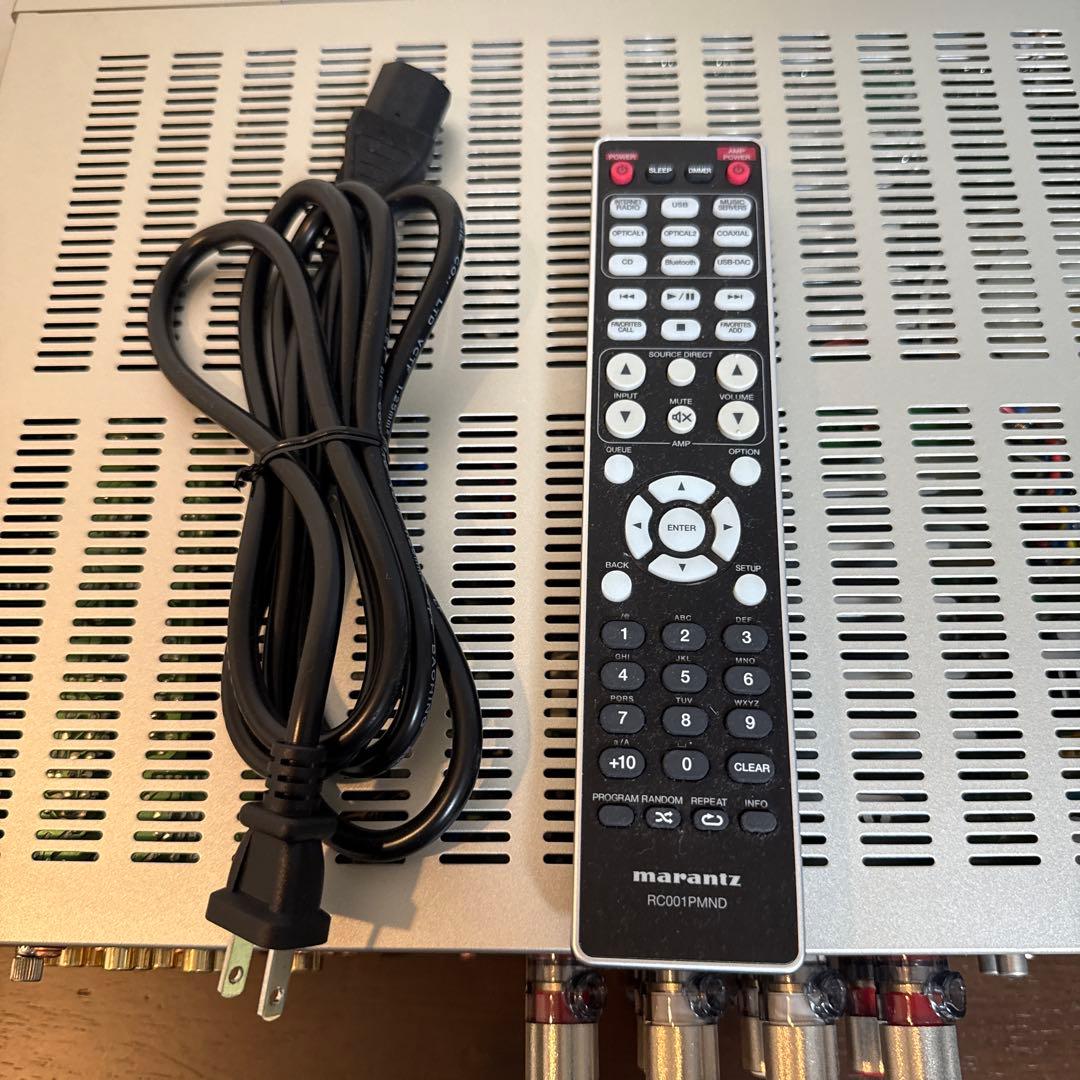 プリメインアンプ シルバー