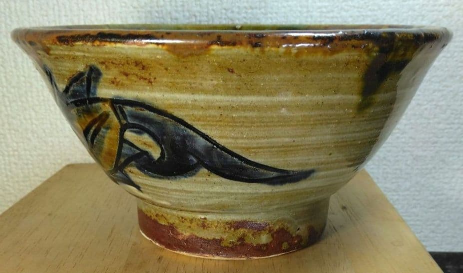 人間国宝 金城次郎 魚紋茶碗 栞 共箱 美品 壺屋焼 壷屋焼 やちむん 魚2匹