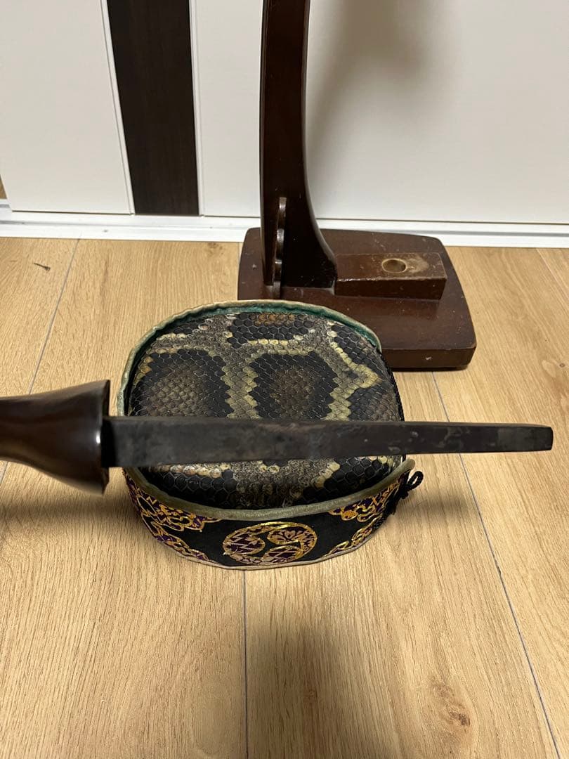 沖縄三線　昔真壁型　測った写真アップしました。