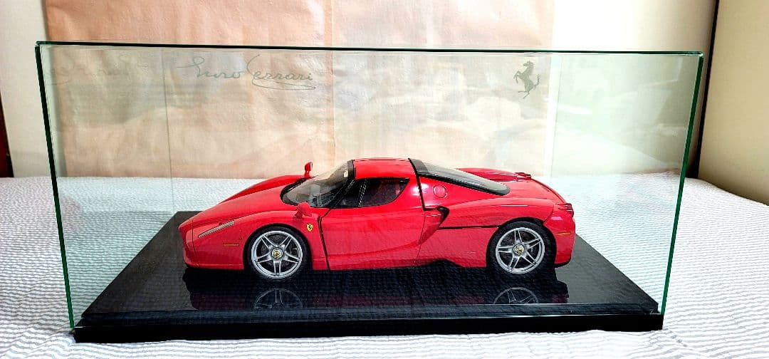 完成品・ディアゴスティーニ エンツォフェラーリ2002 1/8 模型