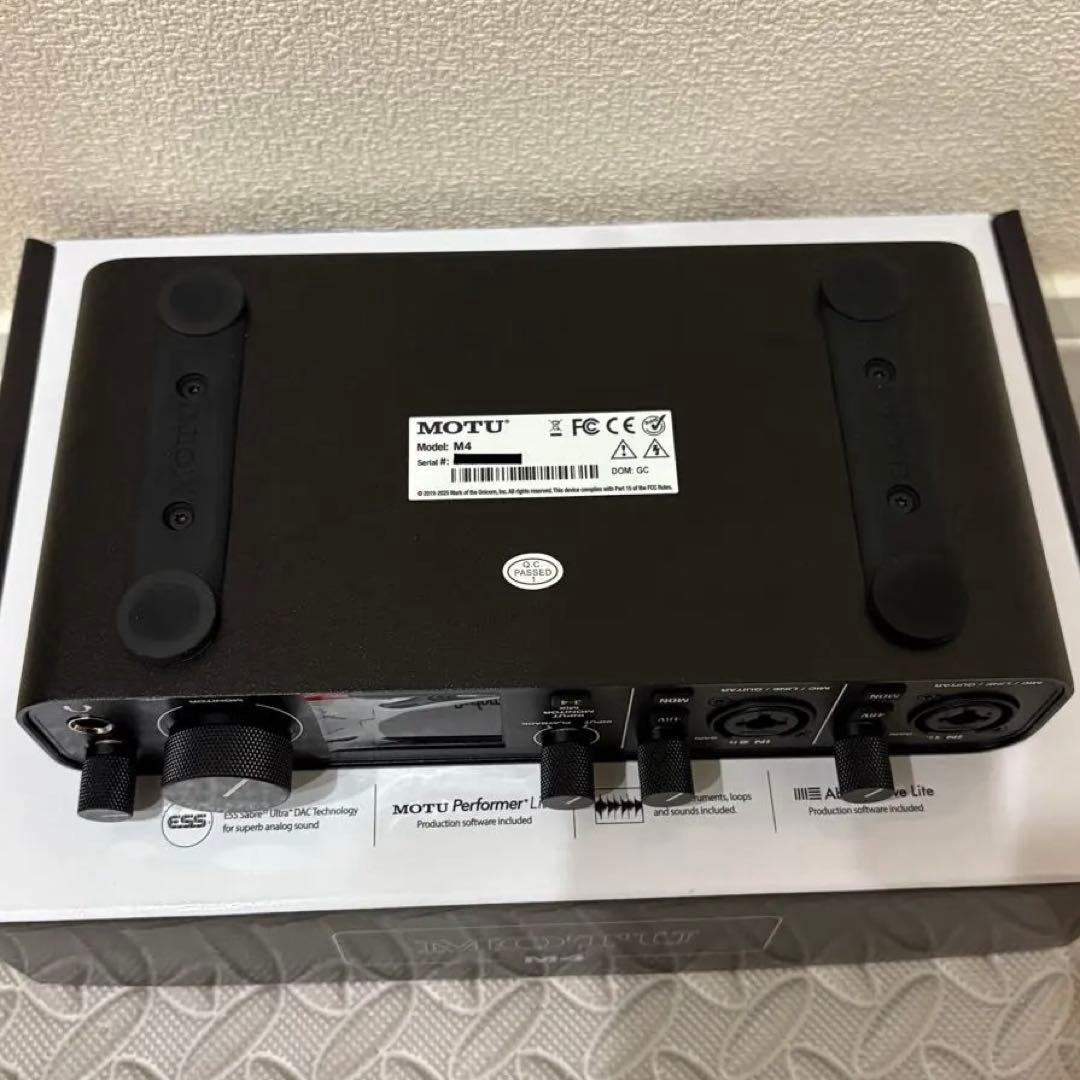 【美品】MOTU M4 高音質オーディオインターフェース ※送料込み