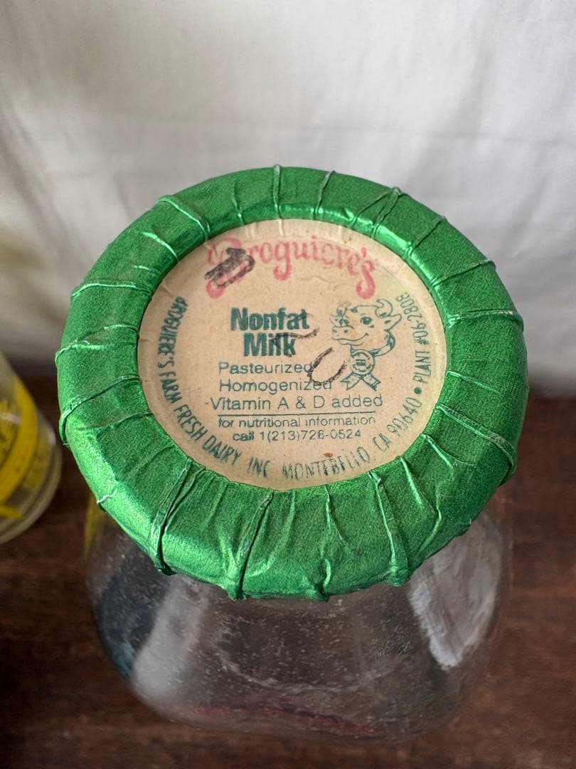 アメリカンビンテージBroqiere's Milk Bottle(キャップ付き)