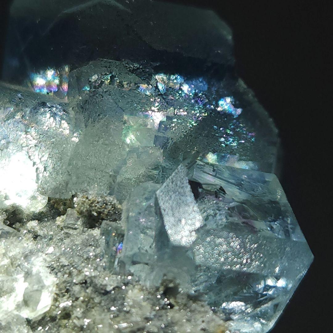 高品質✨フローライト母岩付き結晶原石