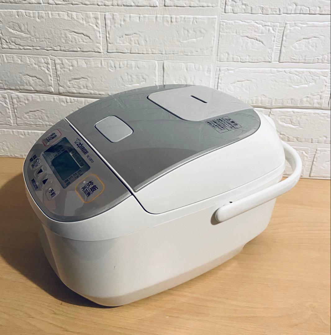 【美品】象印 NL-DB10-WA マイコン炊飯ジャー 極め炊き 5.5合
