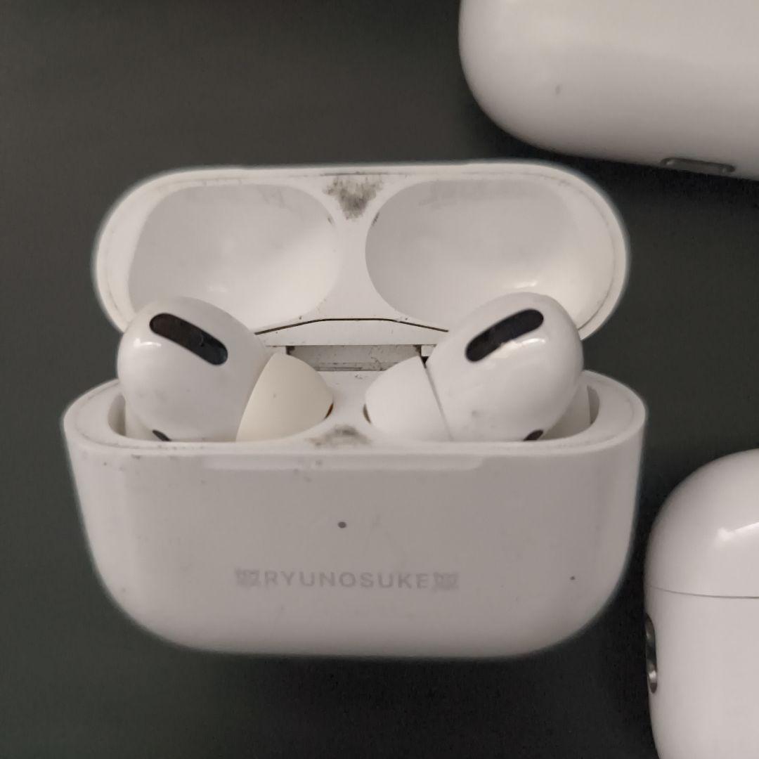 ジャンク　AirPods本体 充電ケース付き　a2190 a2700