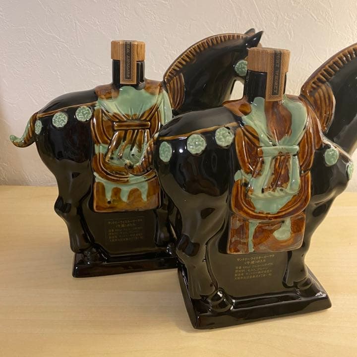 未開栓サントリーウイスキー馬ボトル古酒