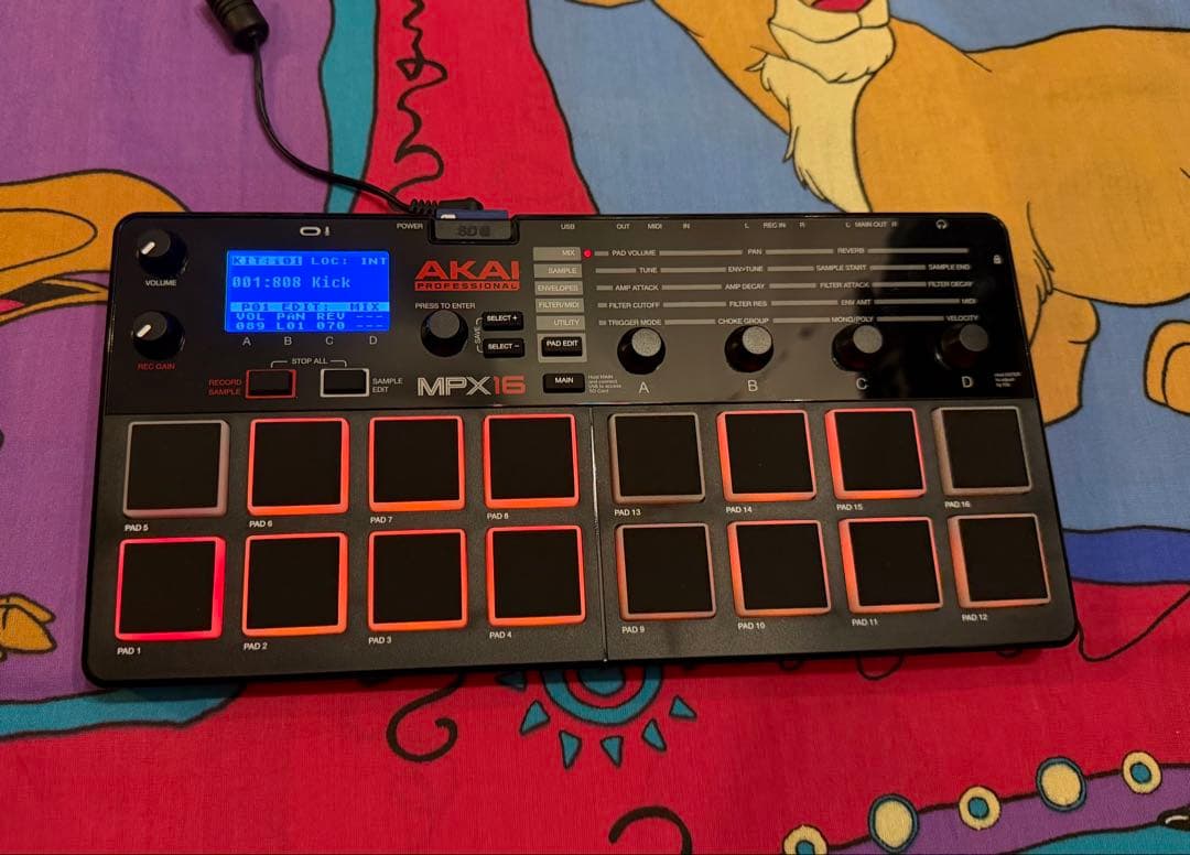 AKAI MPX16 サンプラー