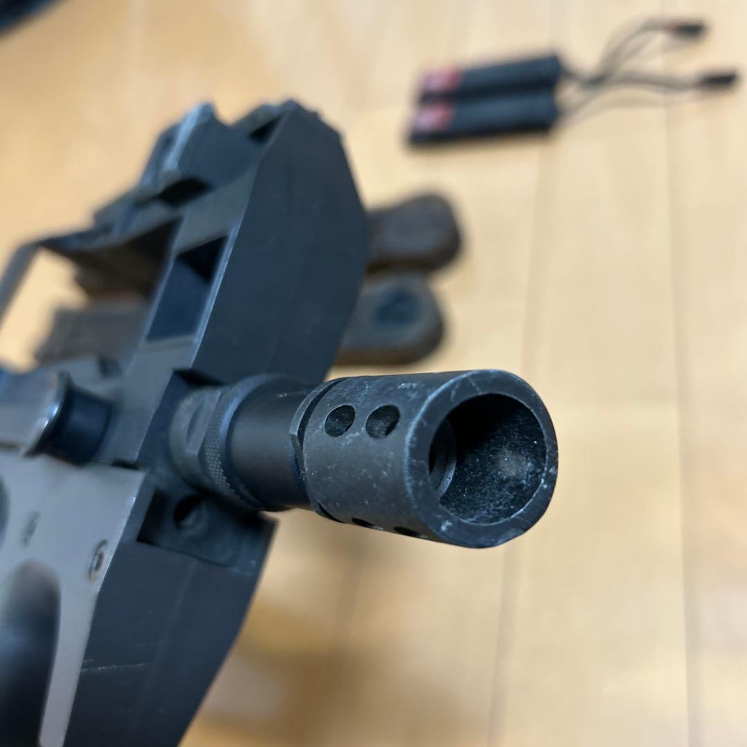 (動作未確認)東京マルイ P90 電動ガン マガジン2本付き