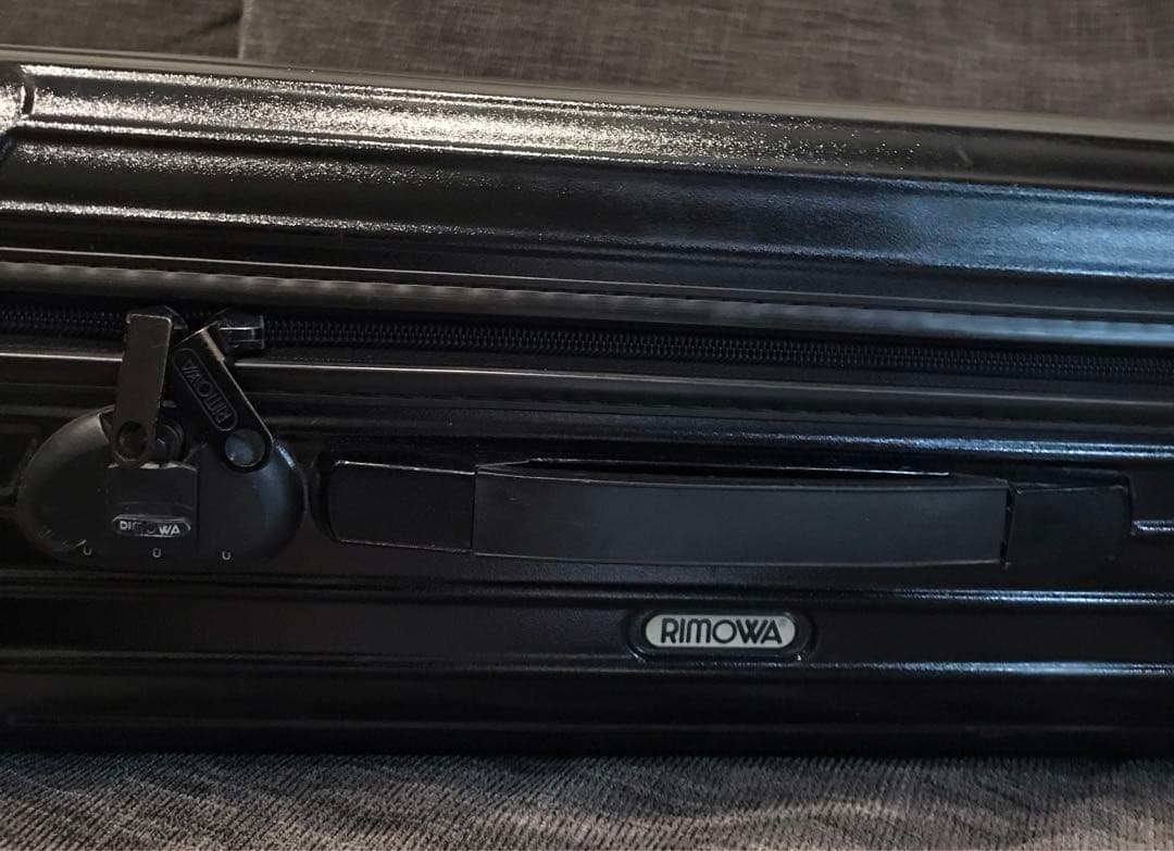 ジャンク RIMOWA 黒 スーツケース　32 L キャリーケース　2輪