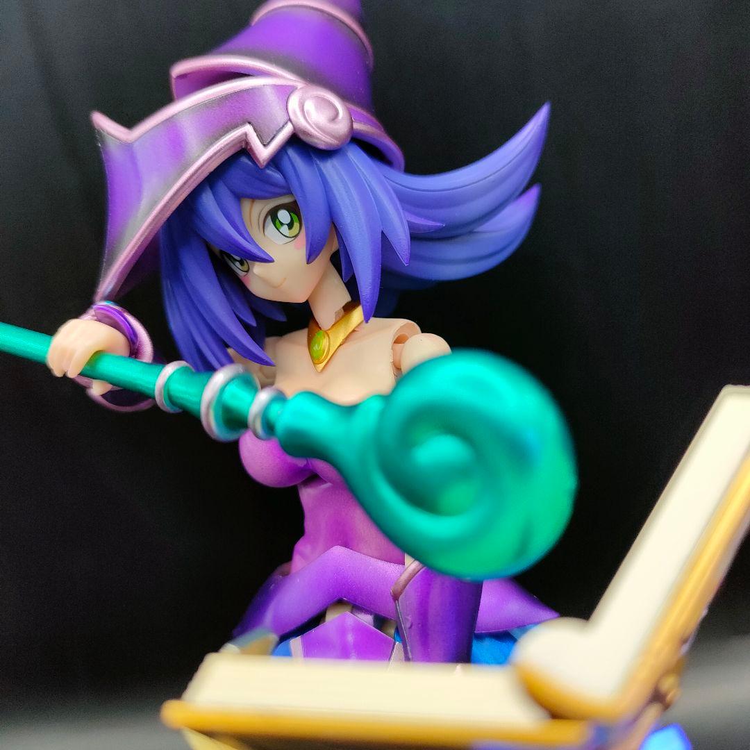 ブラック・マジシャン・ガール　クロスフレーム　遊戯王　初期師匠