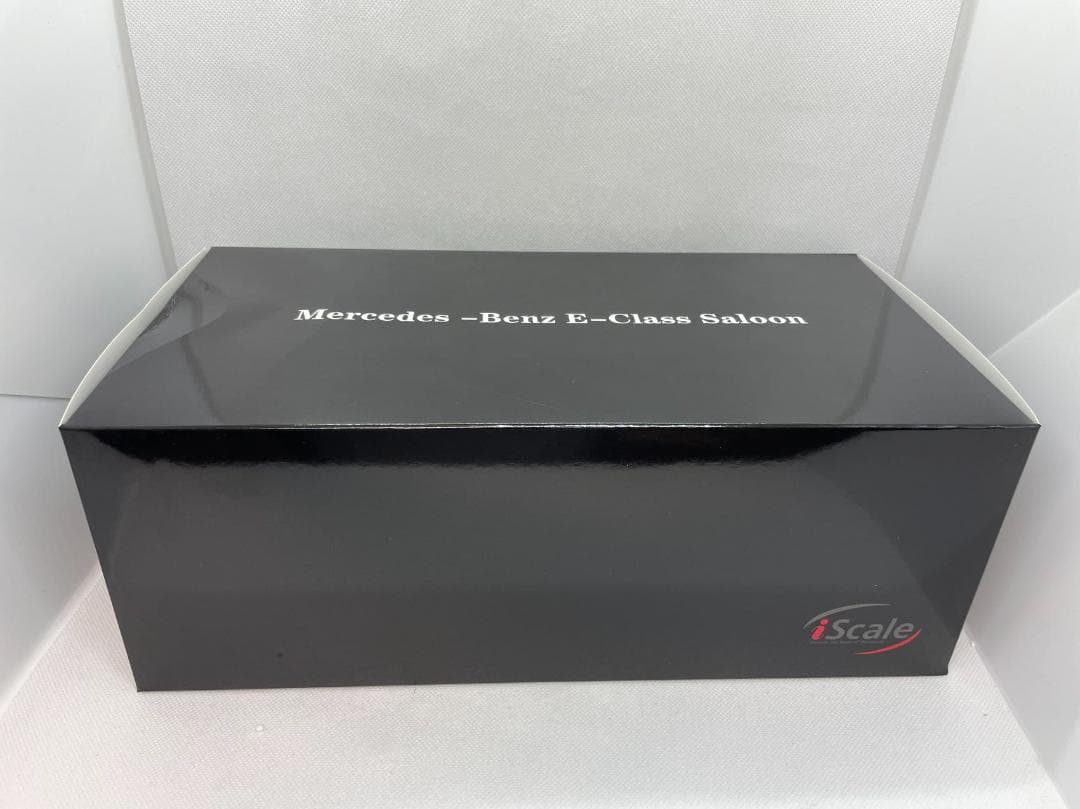 204-020 iScale 1/18 メルセデスベンツ E-Class